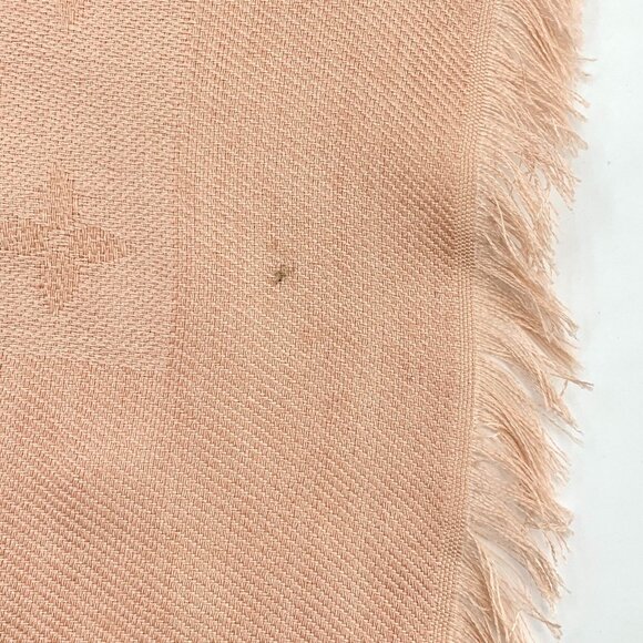 Louis Vuitton Apricot Pink Logo Full Print Fringe Scarf 60% Silk 40% Wool 136x28 - Picture 3 of 9